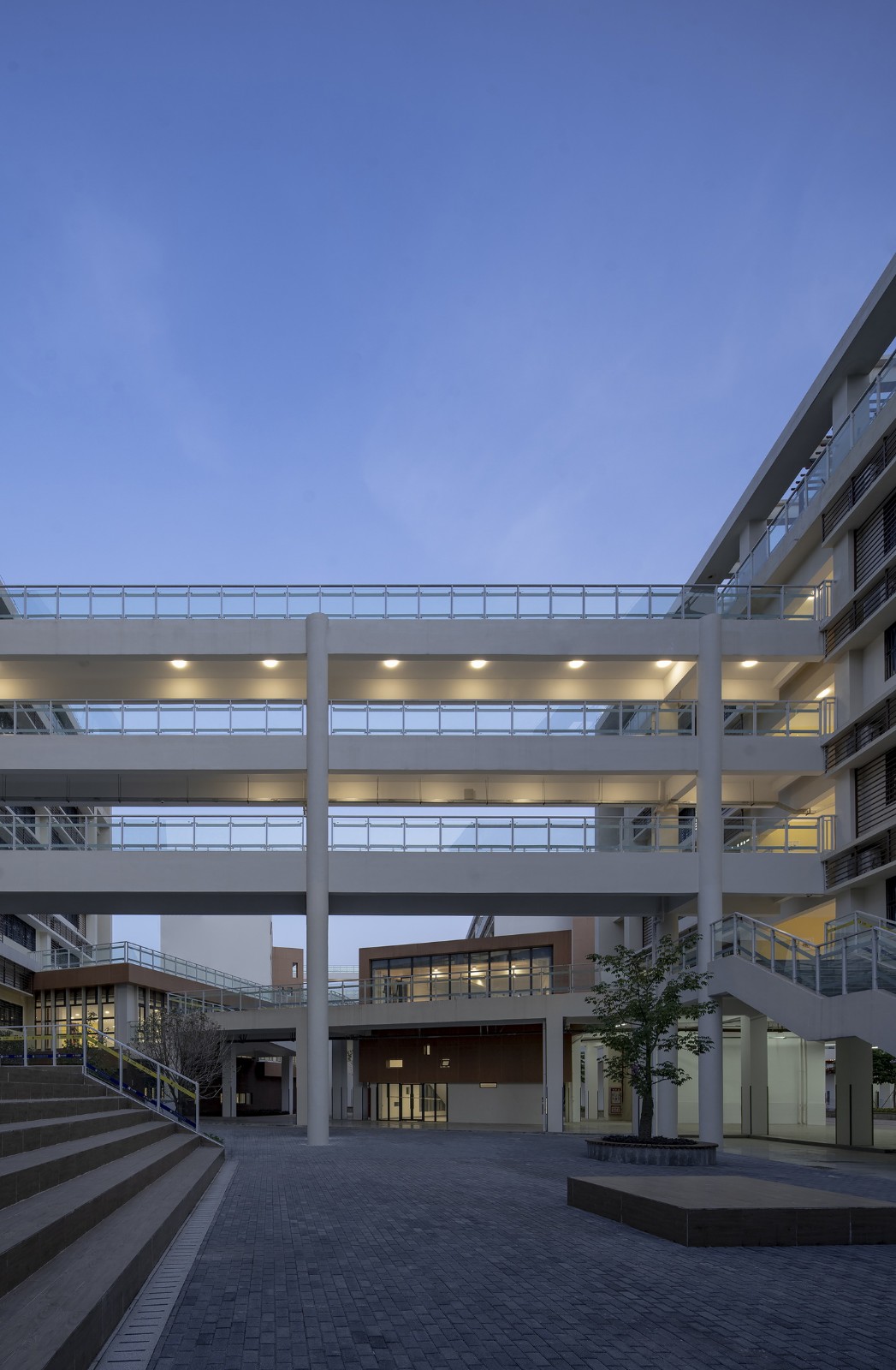 BIM建筑|深圳光明新区凤凰学校 / 深圳大学建筑设计研究院“钟中+钟波涛”工作室 BIM建筑|深圳光明新区凤凰学校 / 深圳大学建筑设计研究院“钟中+钟波涛”工作室