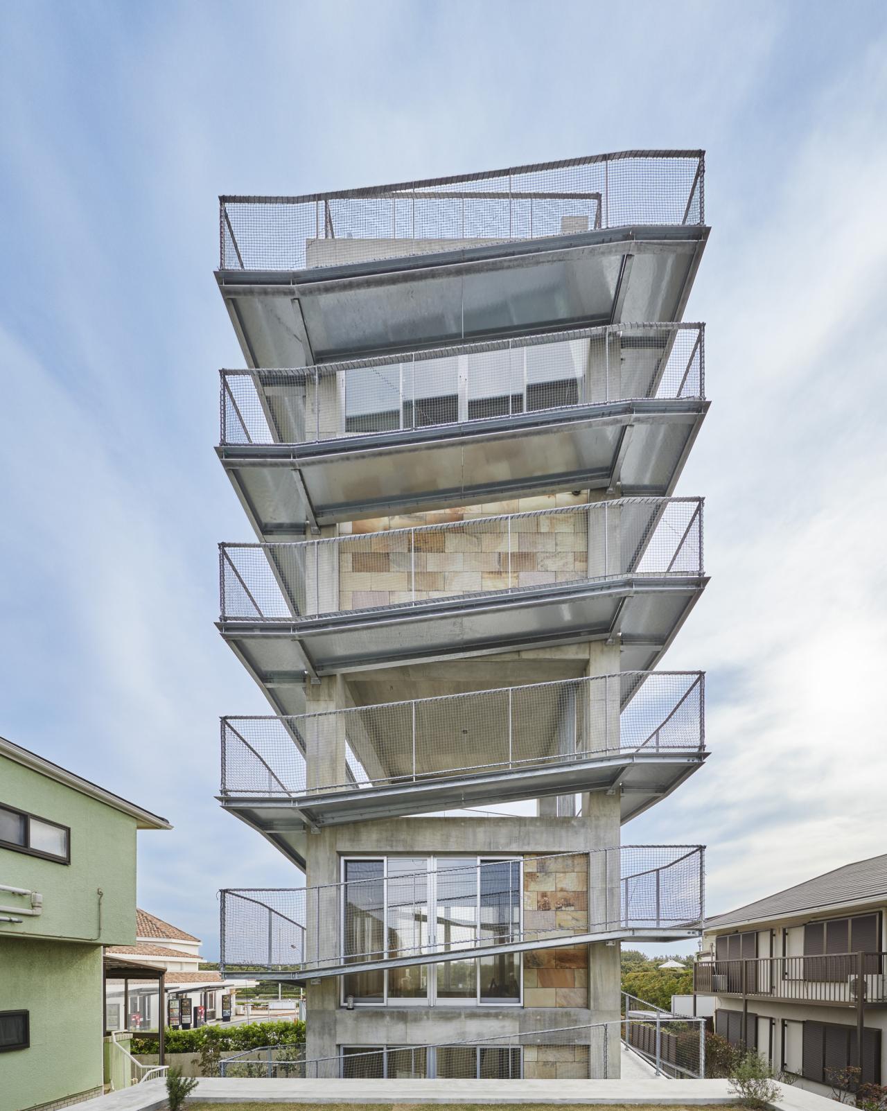 BIM建筑|坡道环绕建筑,鹄沼-Y之家/ KANIUE BIM建筑|坡道环绕建筑,鹄沼-Y之家/ KANIUE