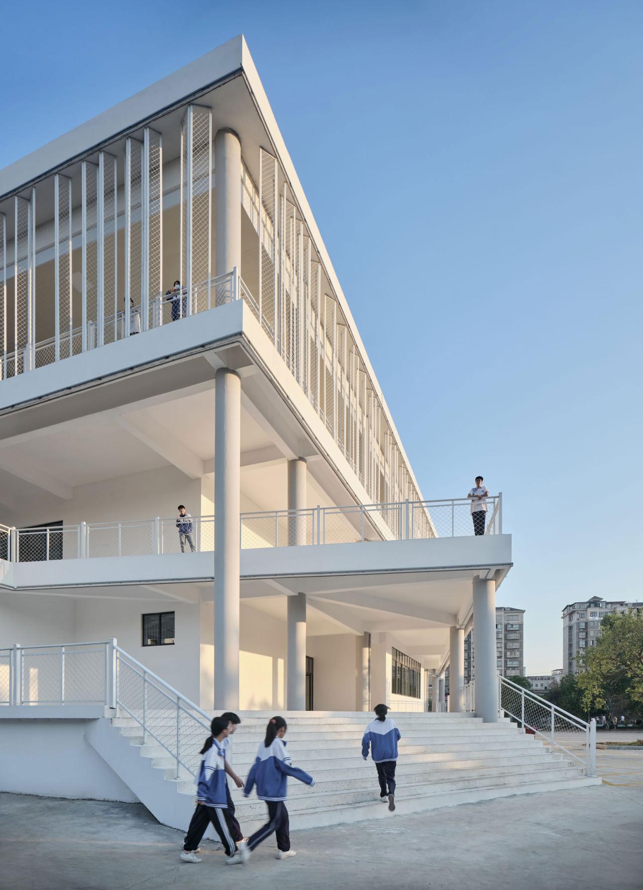 BIM建筑|宜黄一中综合楼 / 以靠建筑 BIM建筑|宜黄一中综合楼 / 以靠建筑