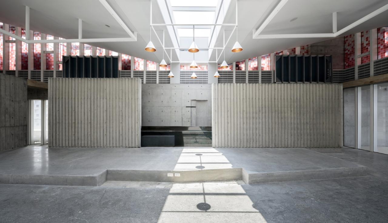 BIM建筑|垂直教堂,淡江教堂 / Behet Bondzio Lin Architekten BIM建筑|垂直教堂,淡江教堂 / Behet Bondzio Lin Architekten
