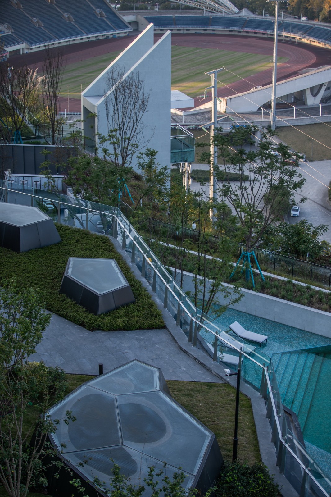 BIM建筑|悬崖顶上的城市生活体验馆—万州雍江上境展示中心 / aoe事建组 BIM建筑|悬崖顶上的城市生活体验馆—万州雍江上境展示中心 / aoe事建组