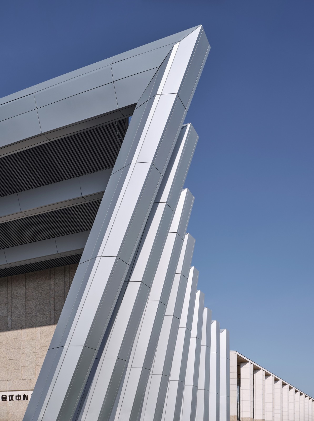 BIM建筑|盐城国际会议中心 / 上海都设营造建筑设计事务所 BIM建筑|盐城国际会议中心 / 上海都设营造建筑设计事务所