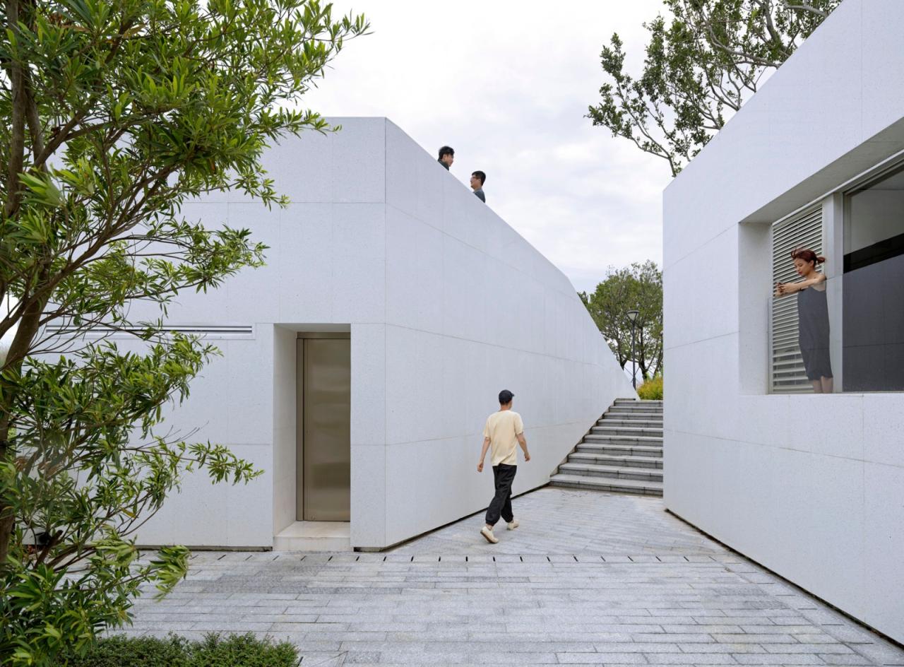 BIM建筑|沃土 | 琶洲保利体育公园服务中心 / 上海间筑设计 BIM建筑|沃土 | 琶洲保利体育公园服务中心 / 上海间筑设计