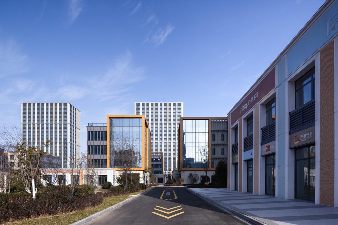 BIM建筑|为留住人才和激发活力而设计的新型产业社区 / 三益中国 BIM建筑|为留住人才和激发活力而设计的新型产业社区 / 三益中国