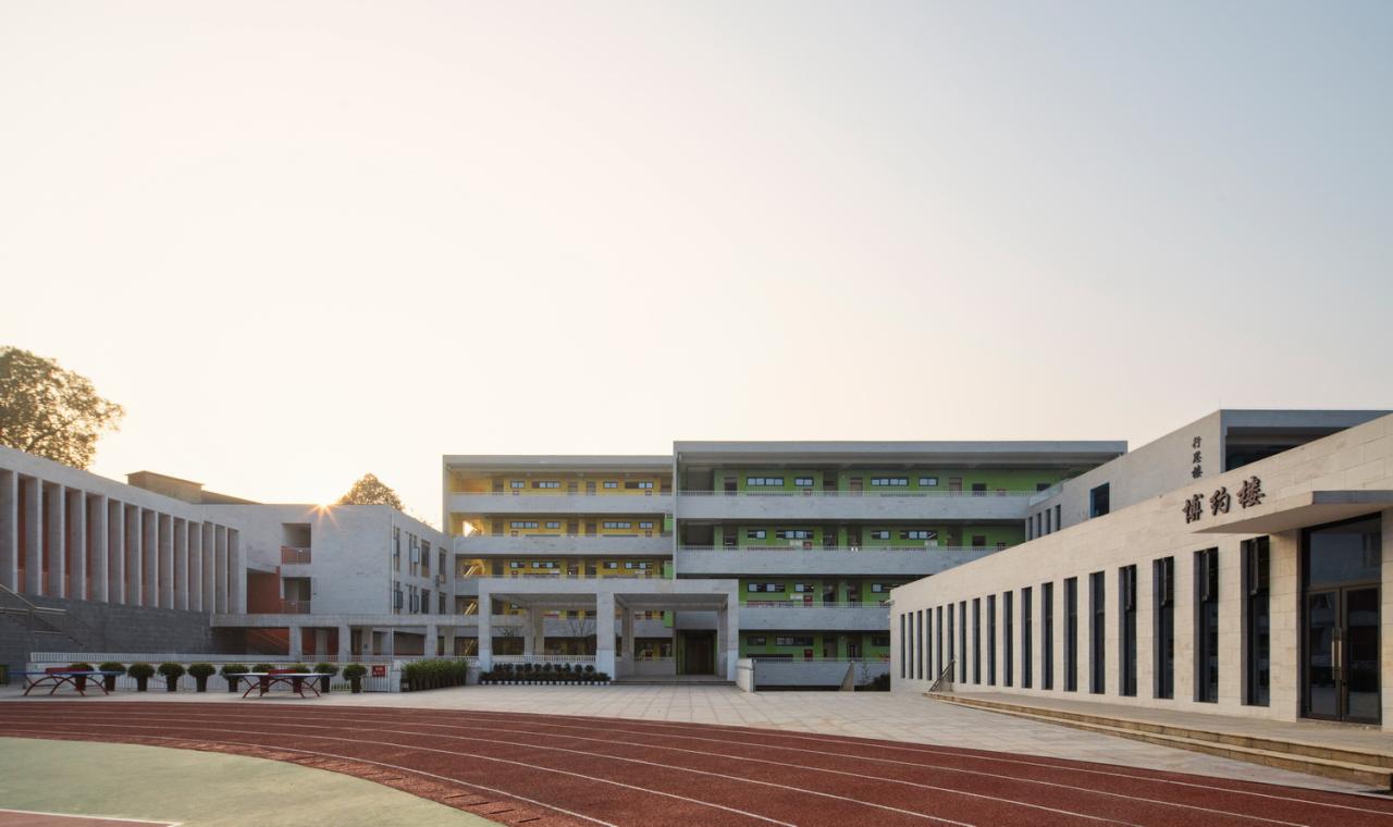 BIM建筑|黄甲小学扩建项目——秩序几何 / 本末建筑 BIM建筑|黄甲小学扩建项目——秩序几何 / 本末建筑
