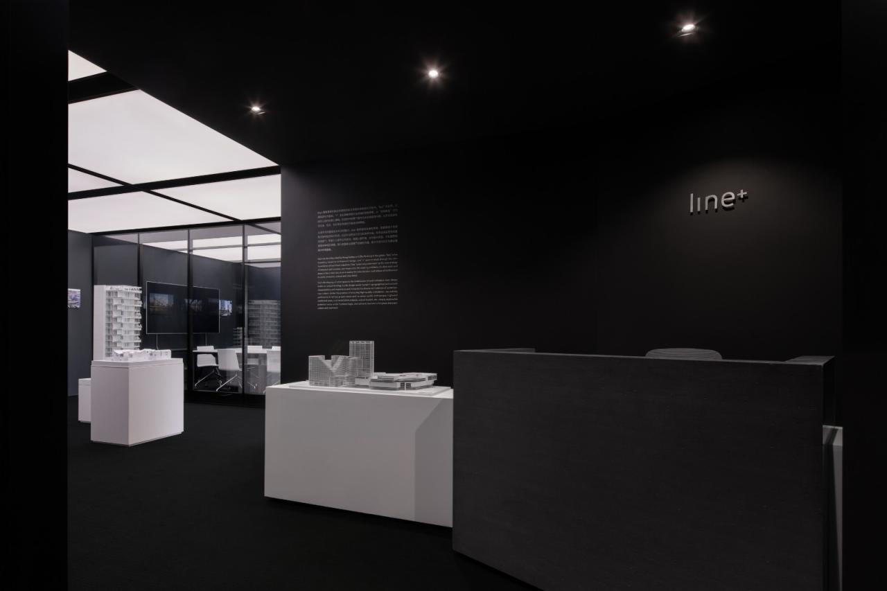 BIM建筑|设计师办公室: 黑白容器 / line+建筑事务所 BIM建筑|设计师办公室: 黑白容器 / line+建筑事务所