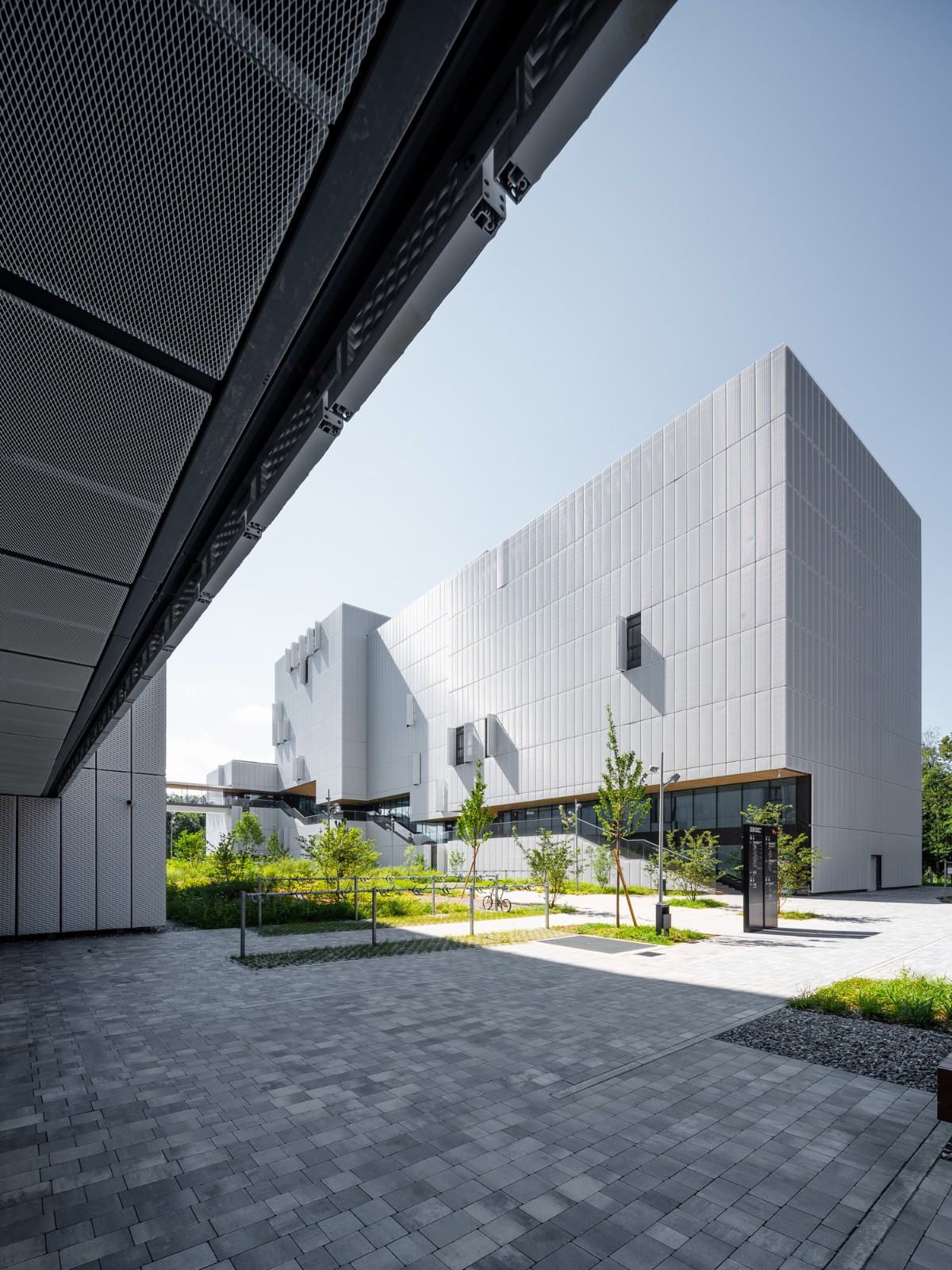 BIM建筑|莫里永学生宿舍 / 隈研吾建筑都市设计事务所 + CCHE BIM建筑|莫里永学生宿舍 / 隈研吾建筑都市设计事务所 + CCHE