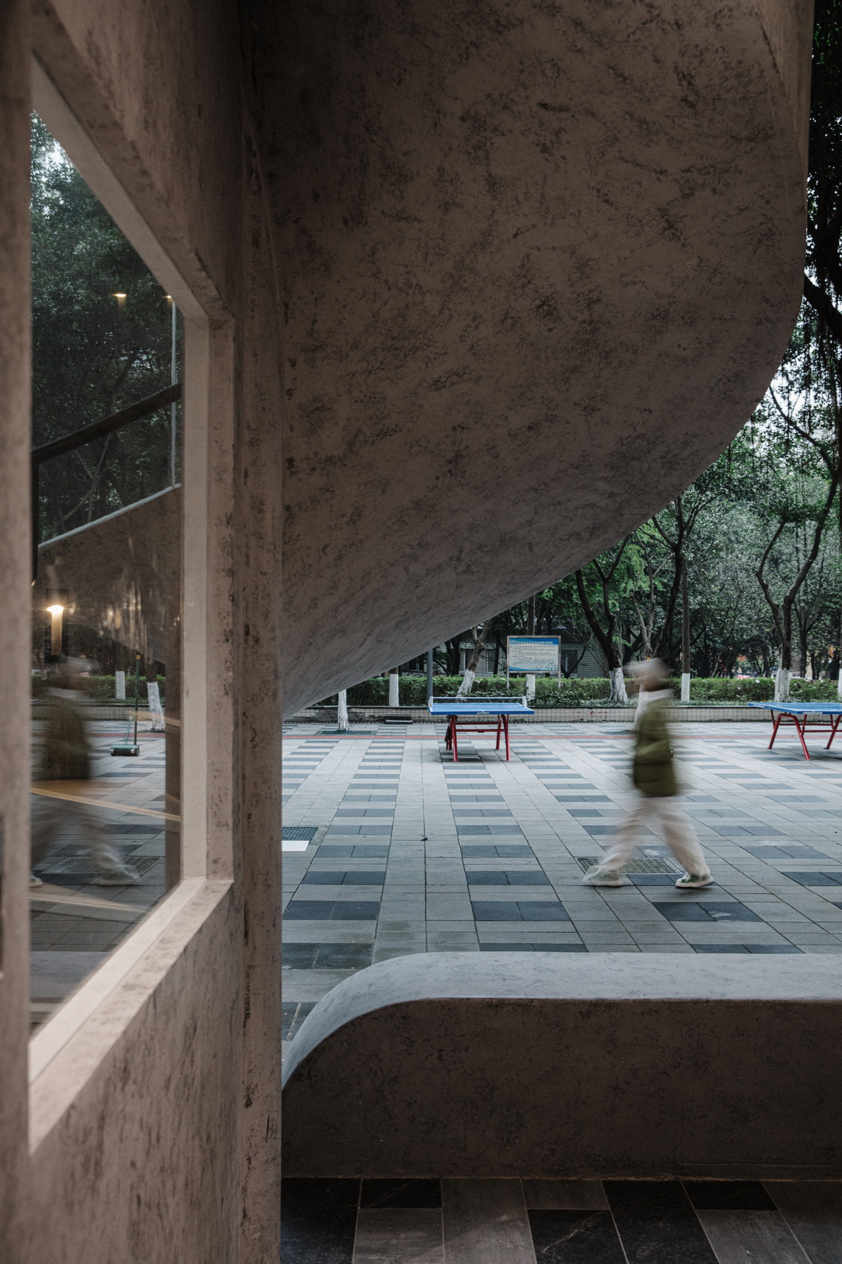 BIM建筑|Wine ahead - 歪头进来,慢慢摇摆 / itD studio BIM建筑|Wine ahead - 歪头进来,慢慢摇摆 / itD studio