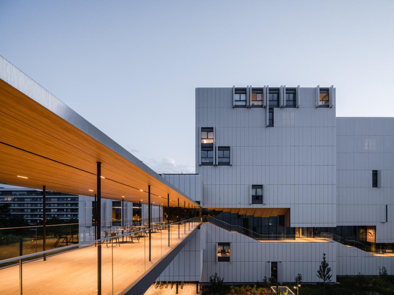 BIM建筑|莫里永学生宿舍 / 隈研吾建筑都市设计事务所 + CCHE BIM建筑|莫里永学生宿舍 / 隈研吾建筑都市设计事务所 + CCHE
