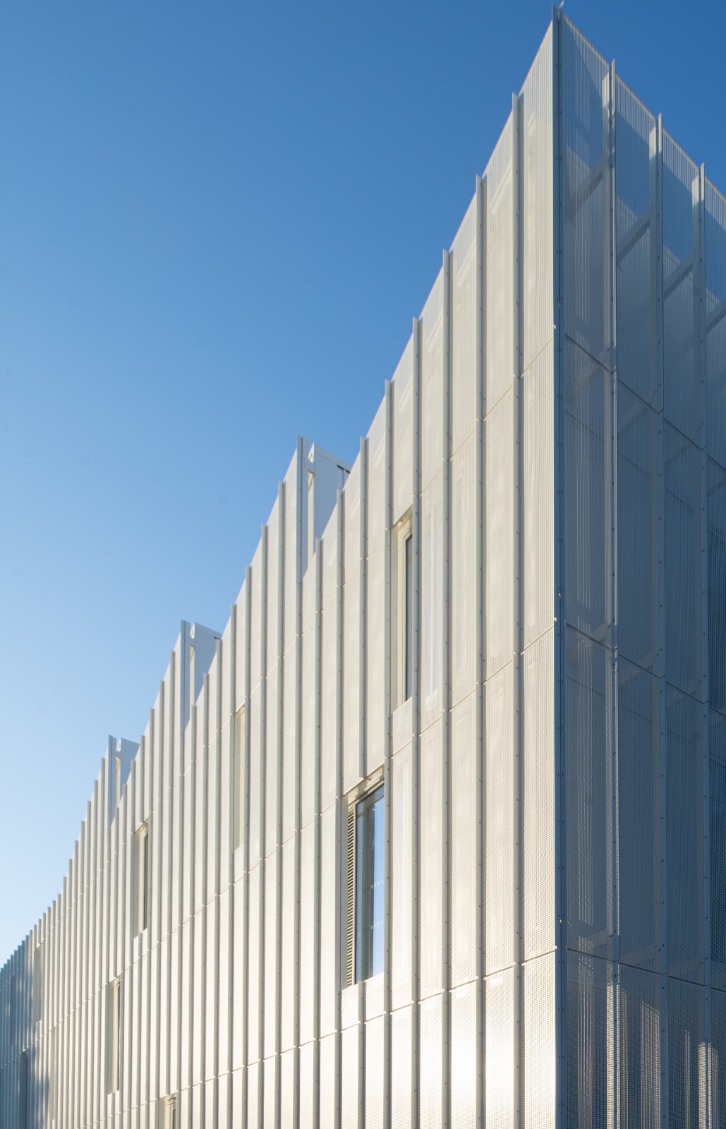 BIM建筑|诺维奇城市学院数字技术工厂 / Coffey Architects BIM建筑|诺维奇城市学院数字技术工厂 / Coffey Architects