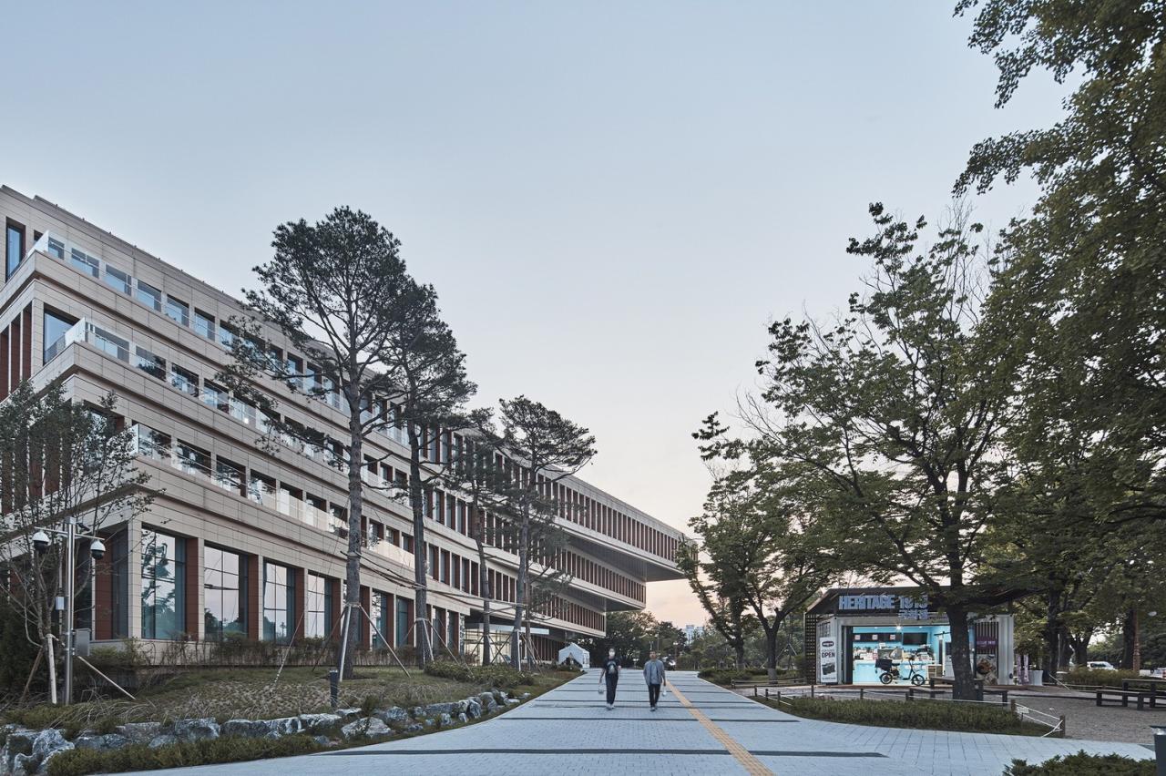 BIM建筑|国会通信大楼 / HAEAHN Architecture BIM建筑|国会通信大楼 / HAEAHN Architecture