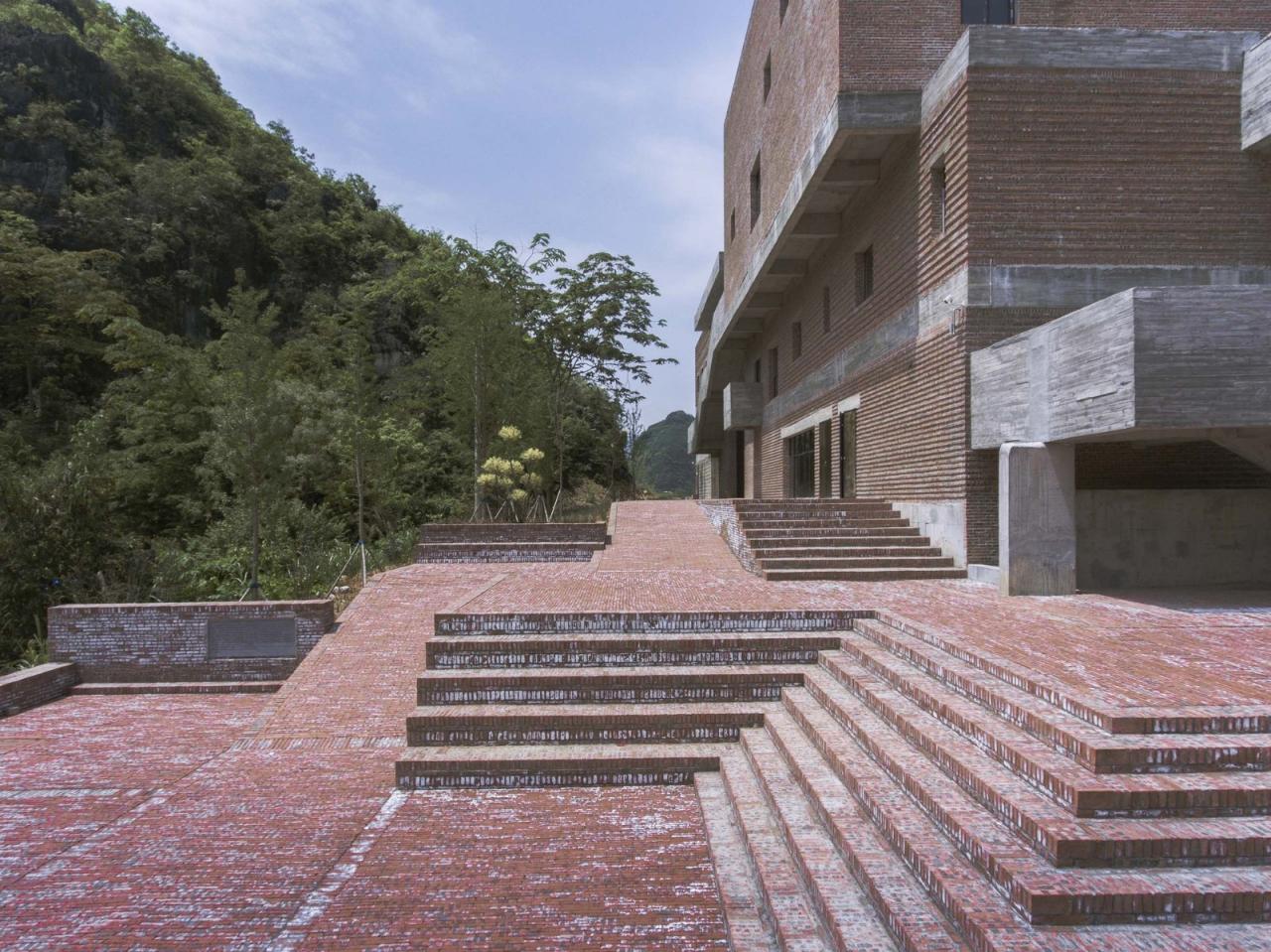 BIM建筑|江华瑶族水口镇如意村文化服务中心及特色工坊 / 地方工作室 BIM建筑|江华瑶族水口镇如意村文化服务中心及特色工坊 / 地方工作室