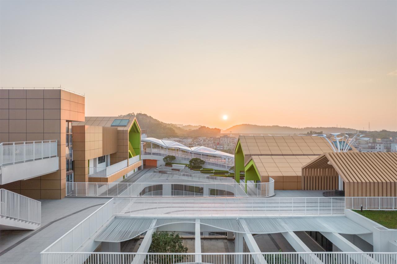 BIM建筑|深圳市坪山区东部湾区实验学校 / 申都设计 BIM建筑|深圳市坪山区东部湾区实验学校 / 申都设计