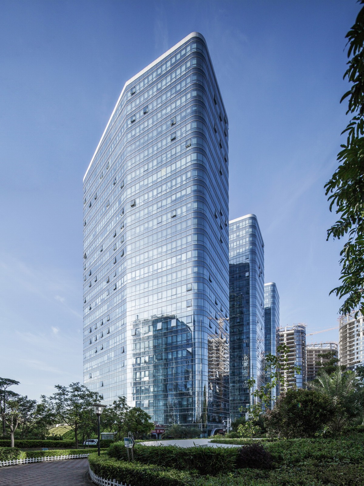 BIM建筑|南方大学科技园和B1塔楼 / Saltans Architects BIM建筑|南方大学科技园和B1塔楼 / Saltans Architects