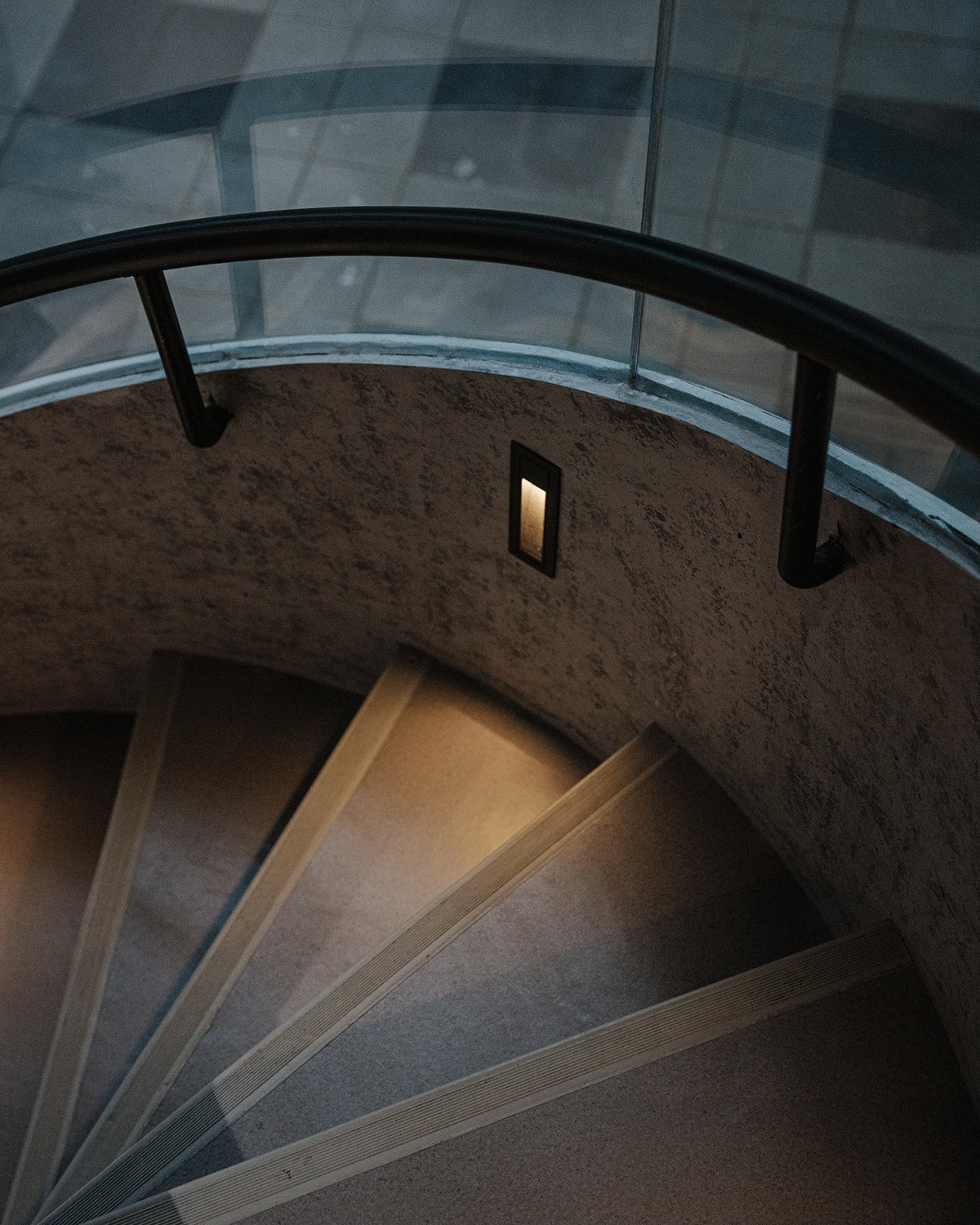 BIM建筑|Wine ahead - 歪头进来,慢慢摇摆 / itD studio BIM建筑|Wine ahead - 歪头进来,慢慢摇摆 / itD studio