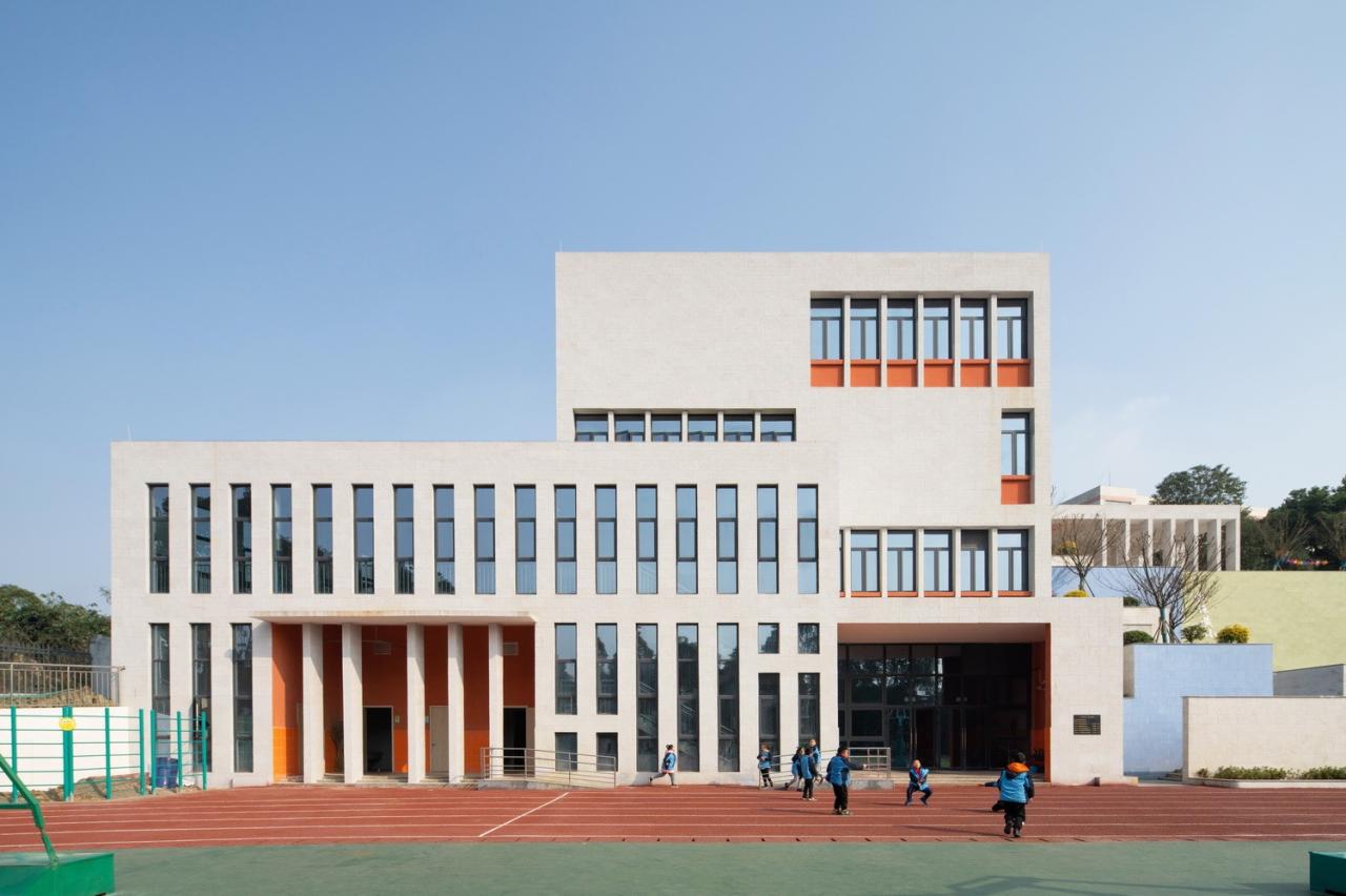 BIM建筑|黄甲小学扩建项目——秩序几何 / 本末建筑 BIM建筑|黄甲小学扩建项目——秩序几何 / 本末建筑