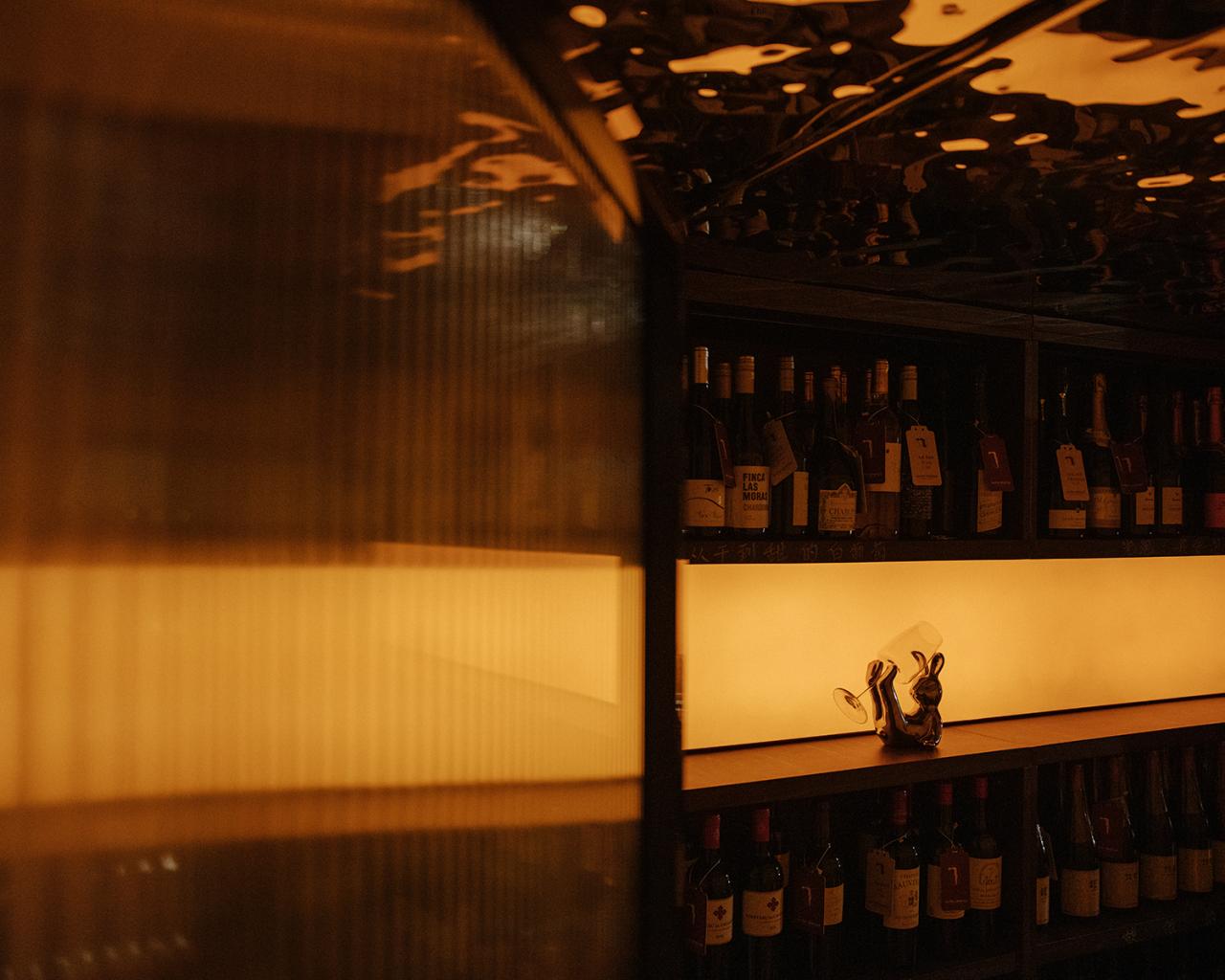 BIM建筑|Wine ahead - 歪头进来,慢慢摇摆 / itD studio BIM建筑|Wine ahead - 歪头进来,慢慢摇摆 / itD studio