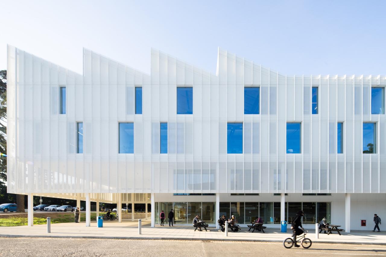 BIM建筑|诺维奇城市学院数字技术工厂 / Coffey Architects BIM建筑|诺维奇城市学院数字技术工厂 / Coffey Architects