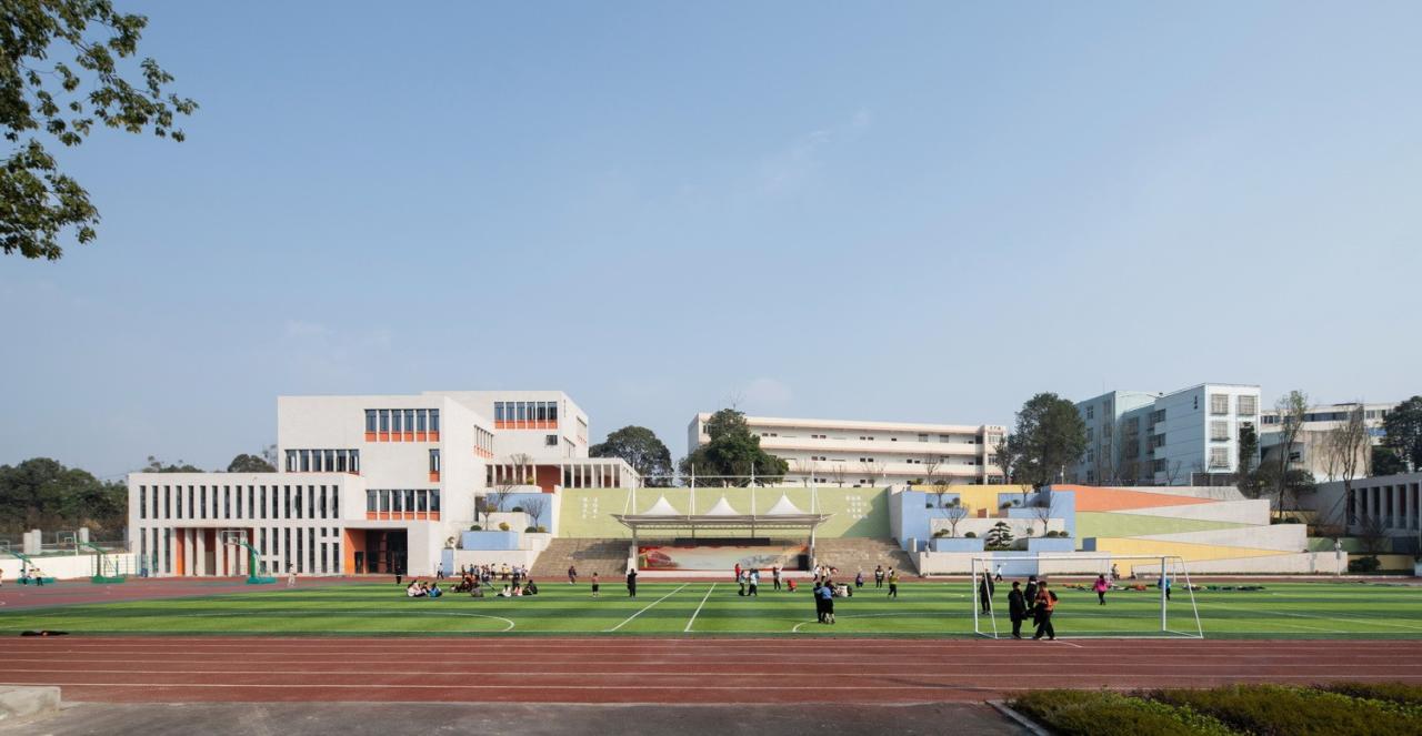 BIM建筑|黄甲小学扩建项目——秩序几何 / 本末建筑 BIM建筑|黄甲小学扩建项目——秩序几何 / 本末建筑