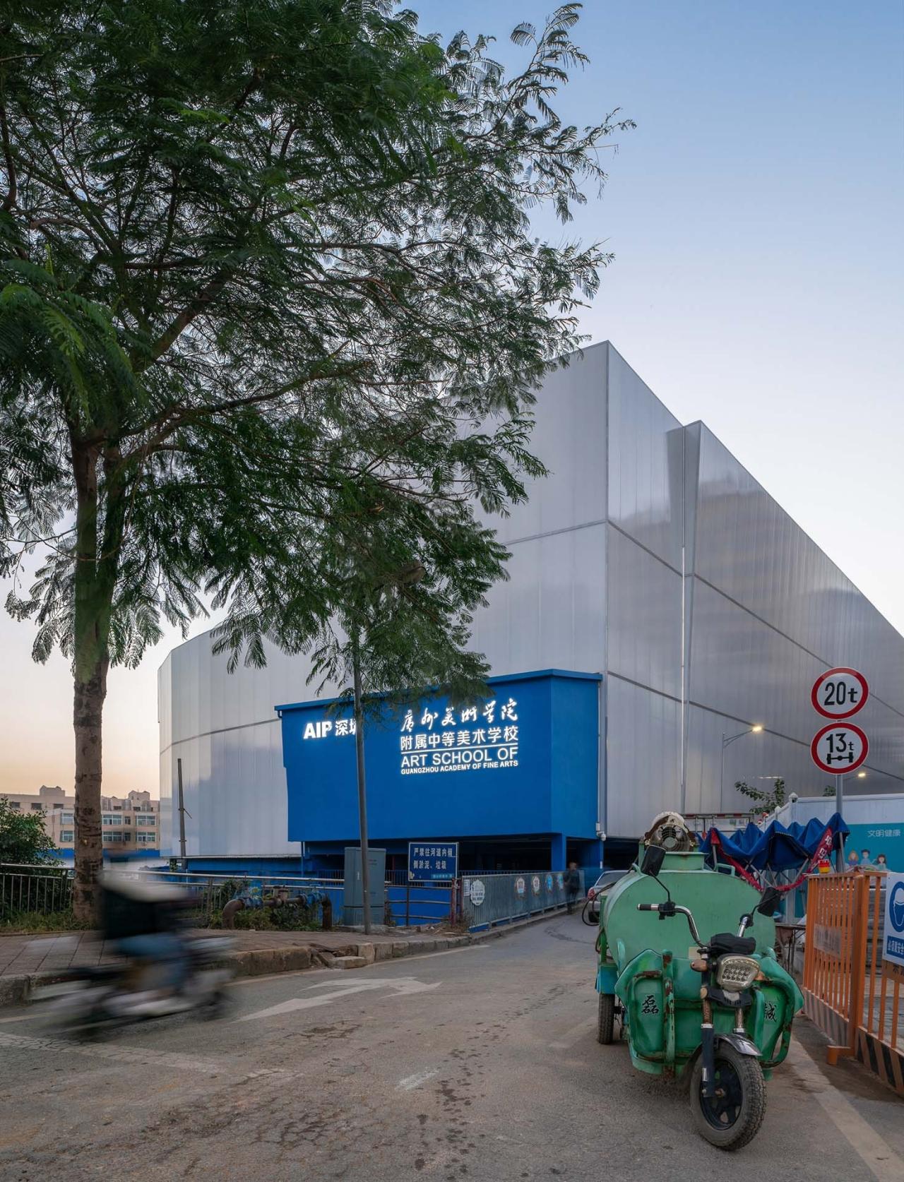 BIM建筑|深圳蓝白艺术院校 / 万社设计 BIM建筑|深圳蓝白艺术院校 / 万社设计