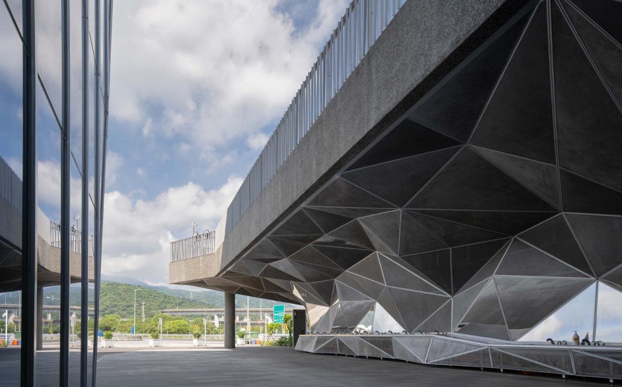 BIM建筑|苏澳高速公路休息区及服务区 / 翁祖模建筑师事务所 BIM建筑|苏澳高速公路休息区及服务区 / 翁祖模建筑师事务所
