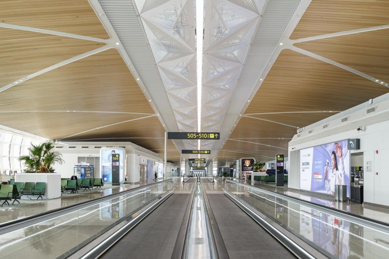 BIM建筑|航空建筑新标杆:深圳宝安国际机场卫星厅 / GDAD、Aedas、兰德隆与布朗 BIM建筑|航空建筑新标杆:深圳宝安国际机场卫星厅 / GDAD、Aedas、兰德隆与布朗