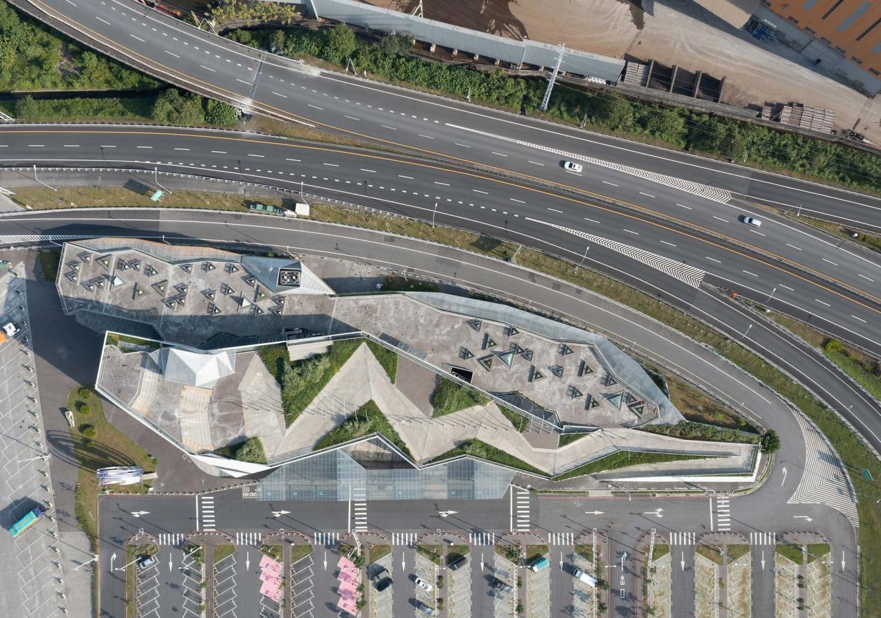 BIM建筑|苏澳高速公路休息区及服务区 / 翁祖模建筑师事务所 BIM建筑|苏澳高速公路休息区及服务区 / 翁祖模建筑师事务所
