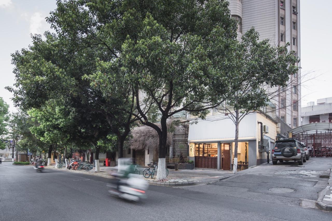 BIM建筑|为城市角落留一盏灯 闲来咖啡 / 素造建筑 BIM建筑|为城市角落留一盏灯 闲来咖啡 / 素造建筑