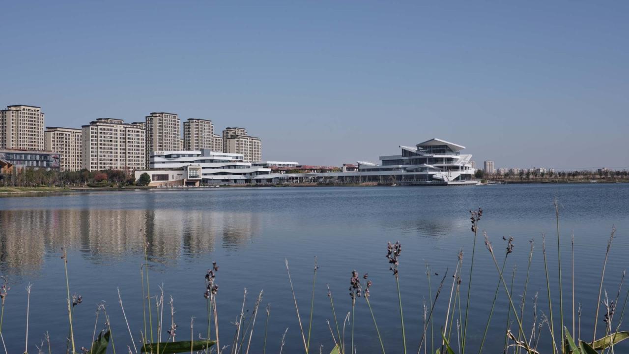 BIM建筑|漫游白色切片,上海之鱼 / 同济原作设计工作室 BIM建筑|漫游白色切片,上海之鱼 / 同济原作设计工作室