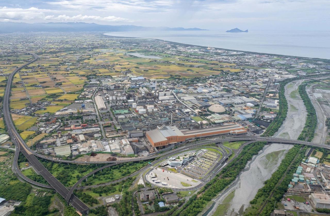 BIM建筑|苏澳高速公路休息区及服务区 / 翁祖模建筑师事务所 BIM建筑|苏澳高速公路休息区及服务区 / 翁祖模建筑师事务所