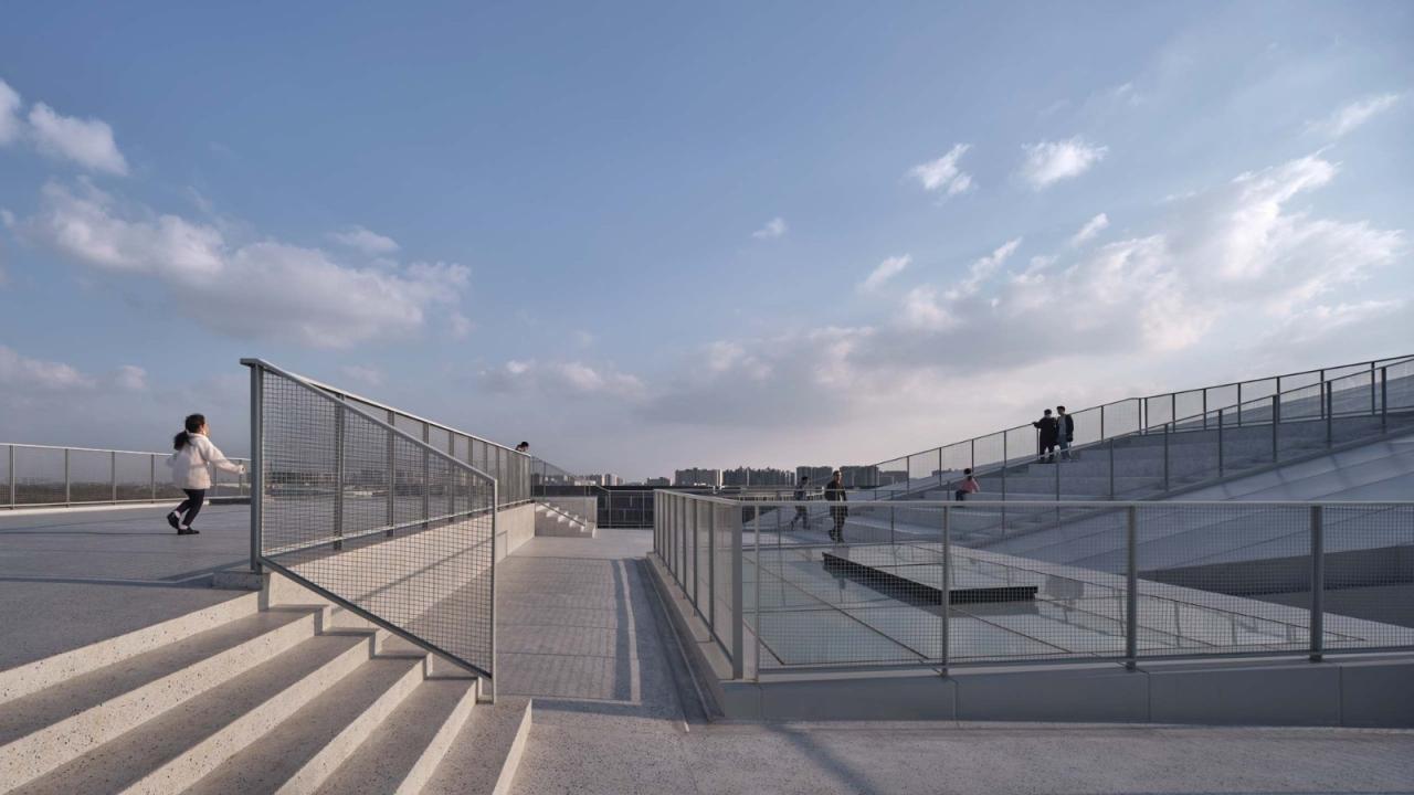 BIM建筑|漫游白色切片,上海之鱼 / 同济原作设计工作室 BIM建筑|漫游白色切片,上海之鱼 / 同济原作设计工作室