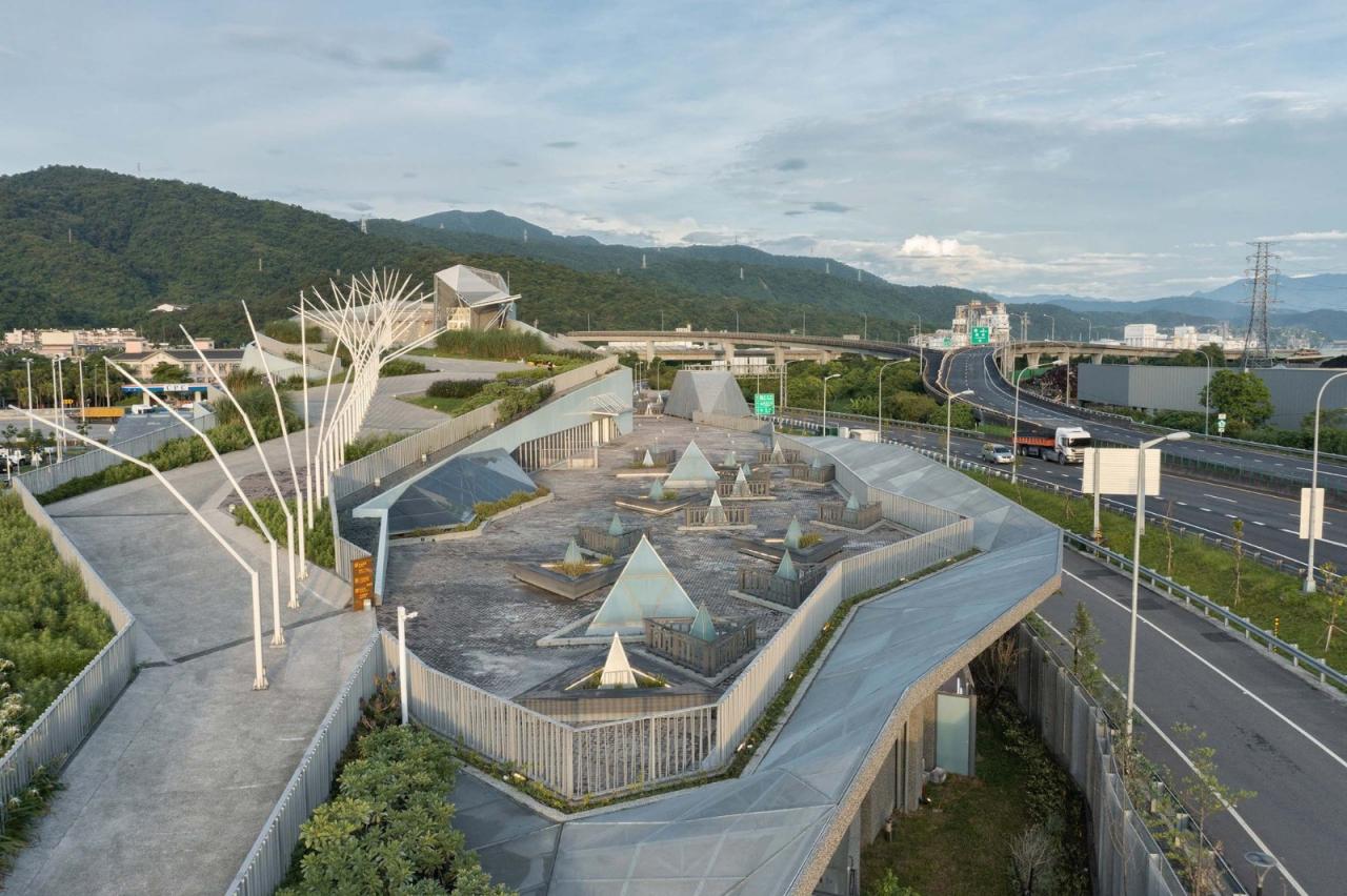 BIM建筑|苏澳高速公路休息区及服务区 / 翁祖模建筑师事务所 BIM建筑|苏澳高速公路休息区及服务区 / 翁祖模建筑师事务所