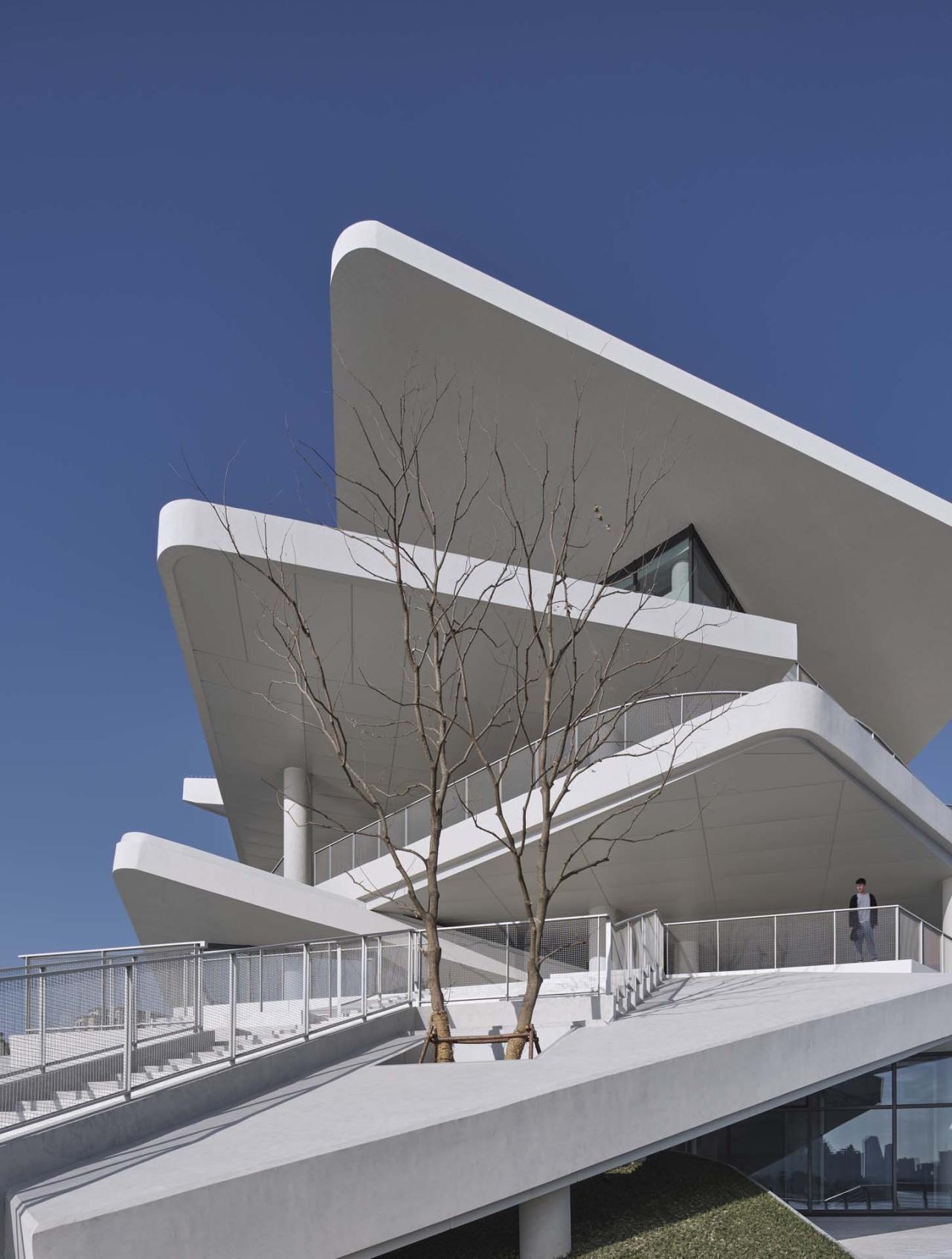 BIM建筑|漫游白色切片,上海之鱼 / 同济原作设计工作室 BIM建筑|漫游白色切片,上海之鱼 / 同济原作设计工作室