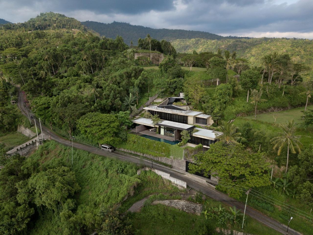 BIM建筑|山坡住宅 / Wahana Architects BIM建筑|山坡住宅 / Wahana Architects