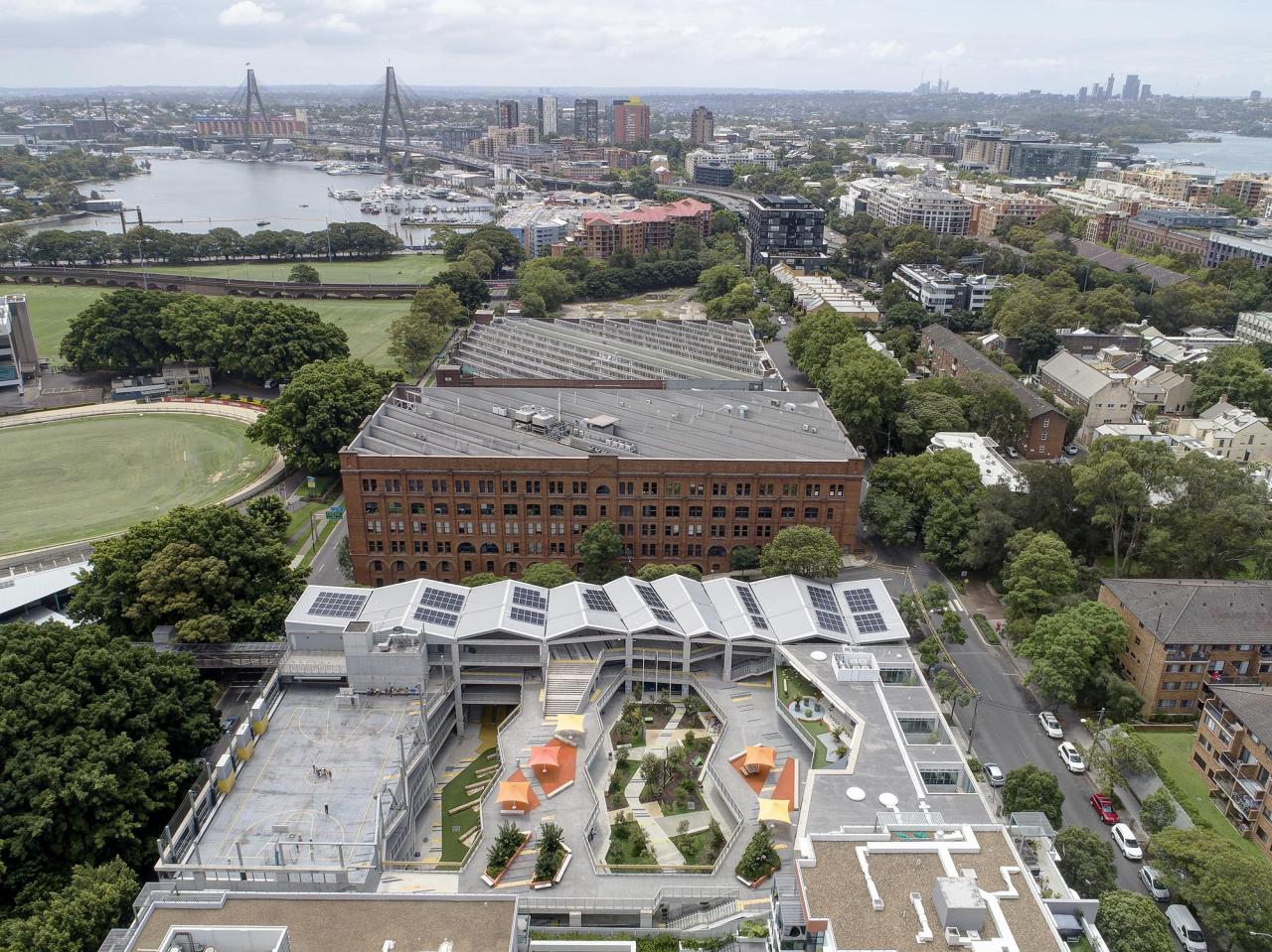 BIM建筑|Ultimo 公立小学/ DesignInc+ Lacoste + Stevenson + bmc2 architectes BIM建筑|Ultimo 公立小学/ DesignInc+ Lacoste + Stevenson + bmc2 architectes