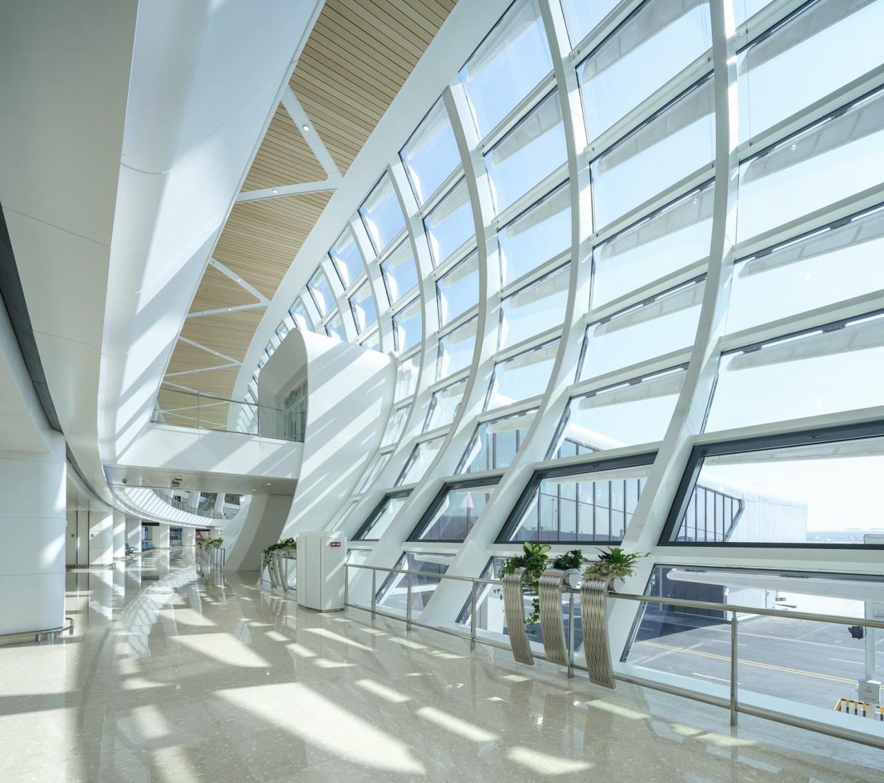 BIM建筑|航空建筑新标杆:深圳宝安国际机场卫星厅 / GDAD、Aedas、兰德隆与布朗 BIM建筑|航空建筑新标杆:深圳宝安国际机场卫星厅 / GDAD、Aedas、兰德隆与布朗