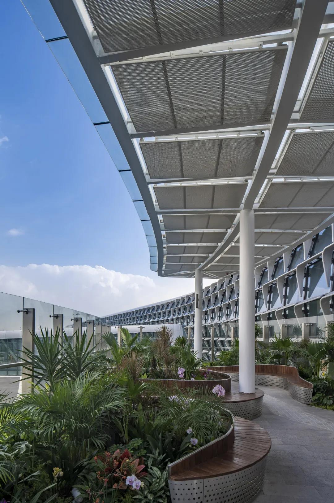 BIM建筑|航空建筑新标杆:深圳宝安国际机场卫星厅 / GDAD、Aedas、兰德隆与布朗 BIM建筑|航空建筑新标杆:深圳宝安国际机场卫星厅 / GDAD、Aedas、兰德隆与布朗
