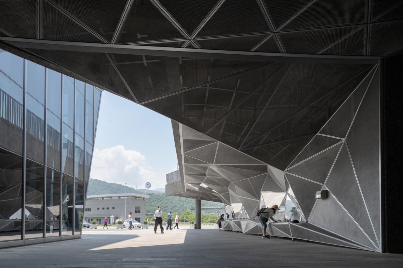 BIM建筑|苏澳高速公路休息区及服务区 / 翁祖模建筑师事务所 BIM建筑|苏澳高速公路休息区及服务区 / 翁祖模建筑师事务所