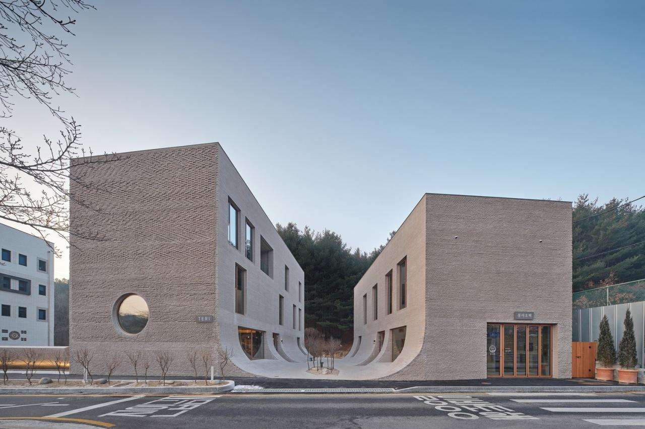 BIM建筑|流水墙体,泰瑞咖啡馆 / NAMELESS Architecture BIM建筑|流水墙体,泰瑞咖啡馆 / NAMELESS Architecture