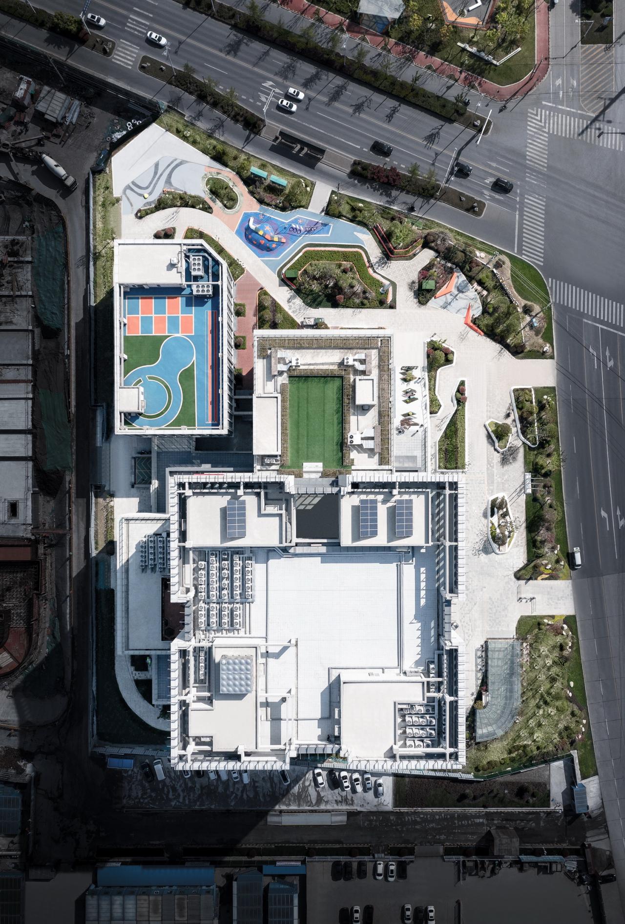 BIM建筑|一站式全民教育综合体:翼立方教育发展中心 / 简和工作室 BIM建筑|一站式全民教育综合体:翼立方教育发展中心 / 简和工作室