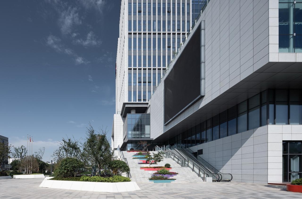 BIM建筑|一站式全民教育综合体:翼立方教育发展中心 / 简和工作室 BIM建筑|一站式全民教育综合体:翼立方教育发展中心 / 简和工作室