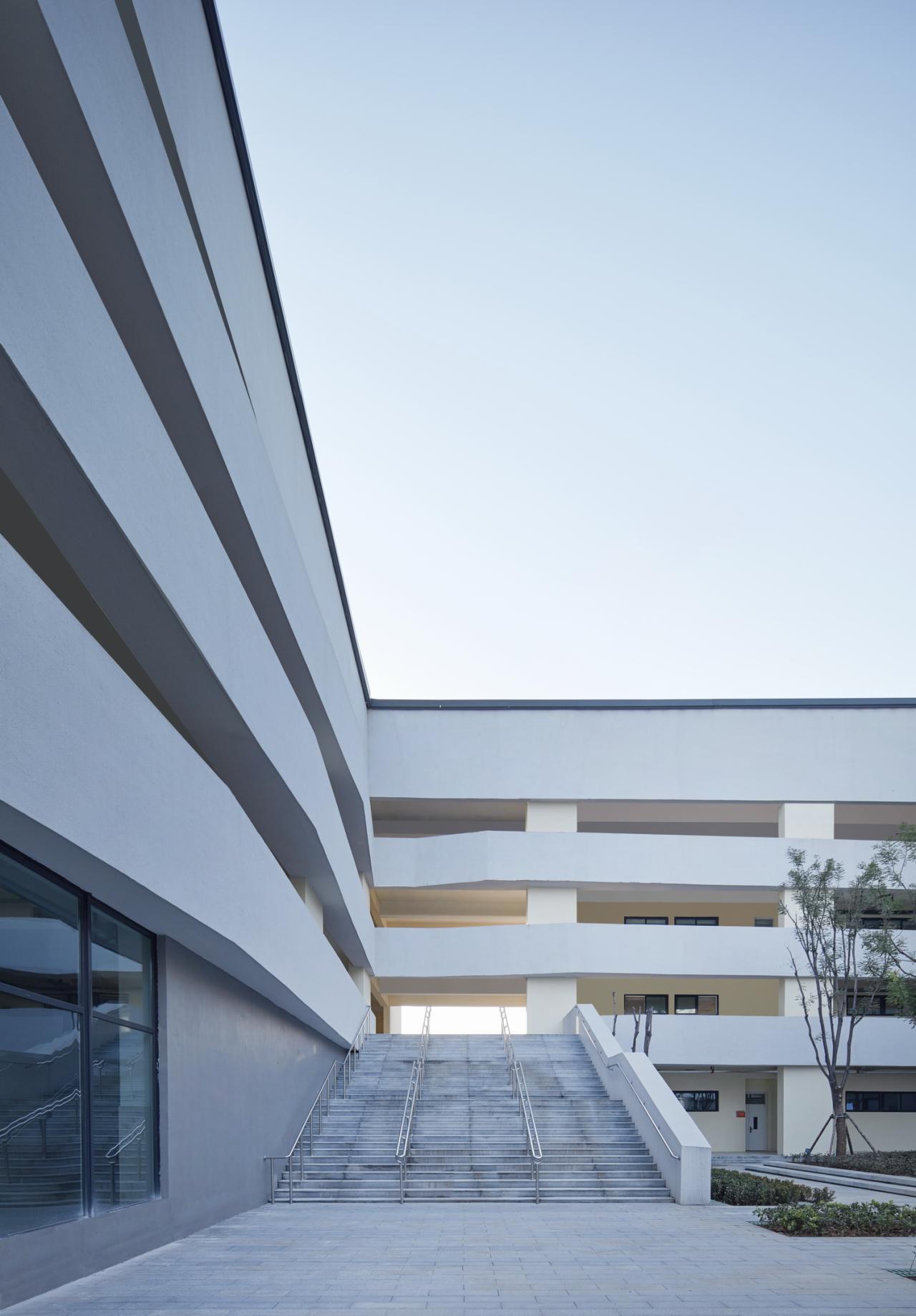 BIM建筑|“时间的容器”——郑州爱华国际学校 / UA尤安设计 BIM建筑|“时间的容器”——郑州爱华国际学校 / UA尤安设计