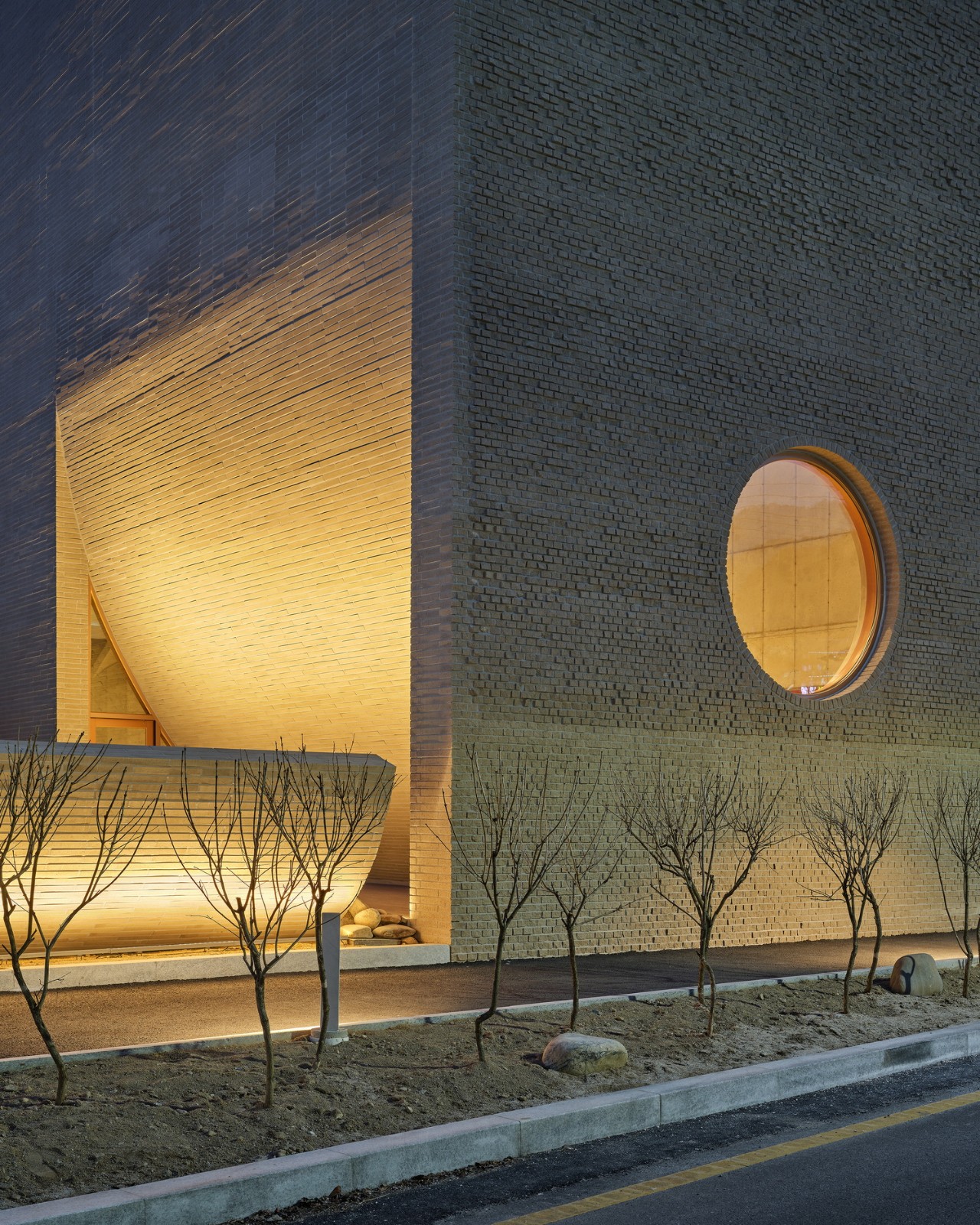 BIM建筑|流水墙体,泰瑞咖啡馆 / NAMELESS Architecture BIM建筑|流水墙体,泰瑞咖啡馆 / NAMELESS Architecture