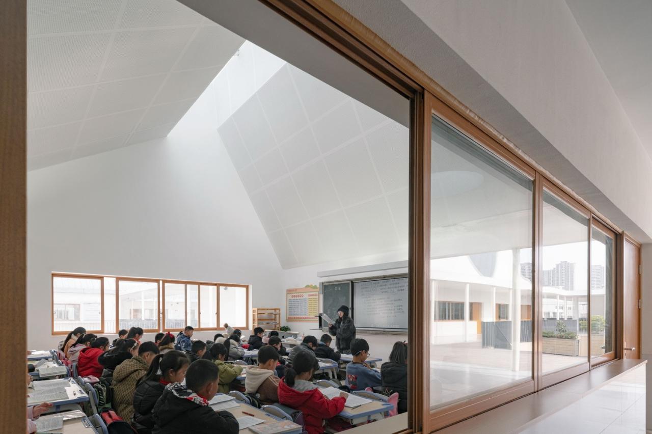 BIM建筑|平行与光的学校——青衣江路小学校 / 迹·建筑事务所(TAO) BIM建筑|平行与光的学校——青衣江路小学校 / 迹·建筑事务所(TAO)