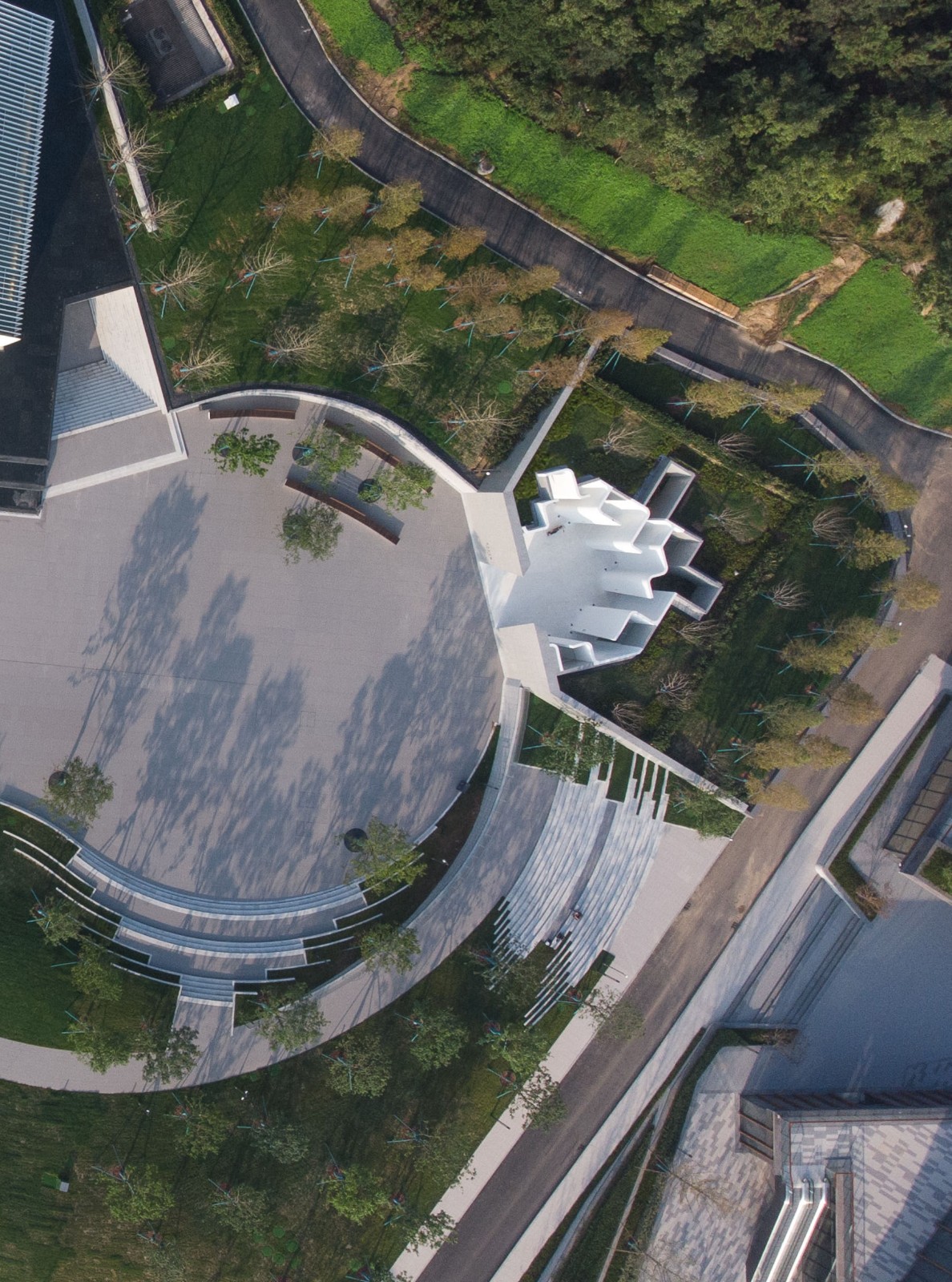 BIM建筑|阿朵小镇公共卫生间 / 栖城设计 BIM建筑|阿朵小镇公共卫生间 / 栖城设计