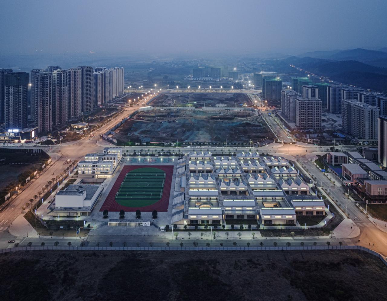BIM建筑|平行与光的学校——青衣江路小学校 / 迹·建筑事务所(TAO) BIM建筑|平行与光的学校——青衣江路小学校 / 迹·建筑事务所(TAO)