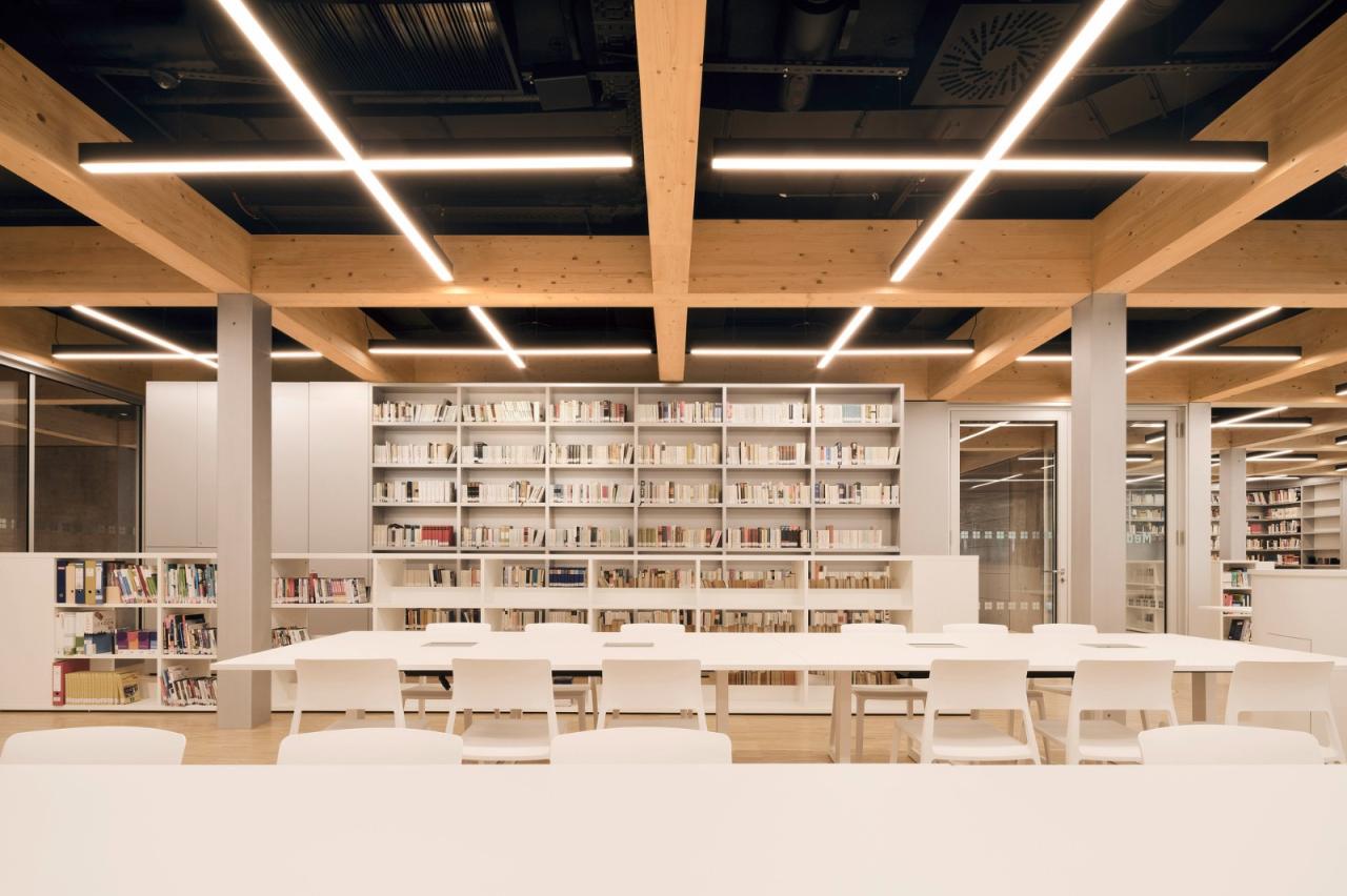 BIM建筑|旋转45度,校园食堂与媒体中心 / wulf architekten BIM建筑|旋转45度,校园食堂与媒体中心 / wulf architekten