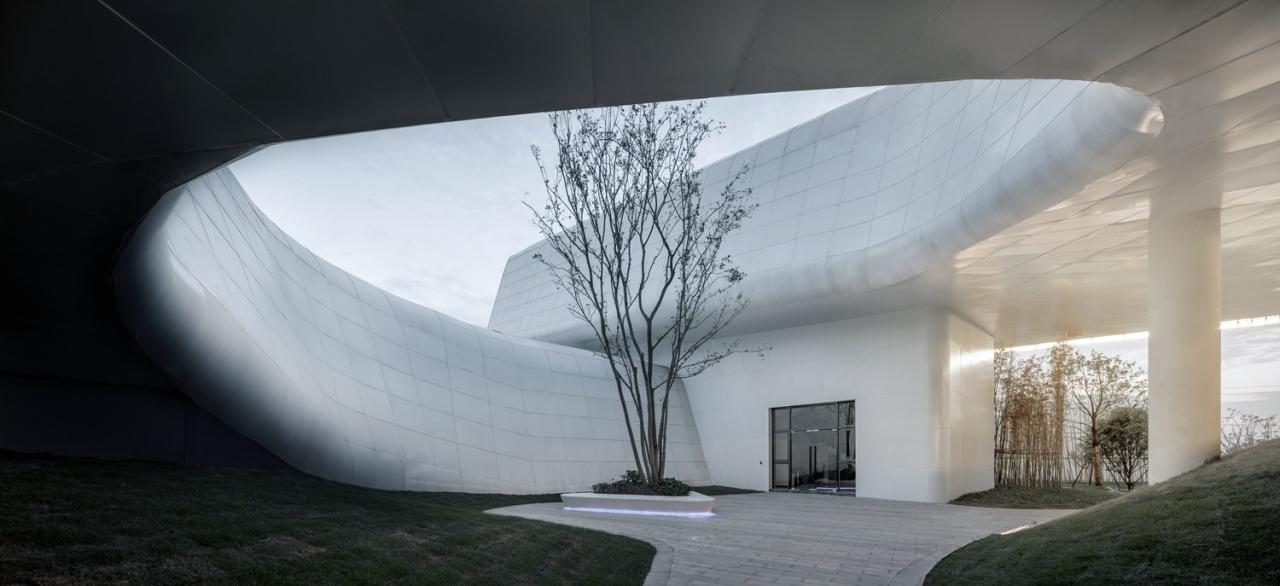 BIM建筑|反重力生长的有机体—洪湖·新滩展示中心 / UA尤安设计 BIM建筑|反重力生长的有机体—洪湖·新滩展示中心 / UA尤安设计