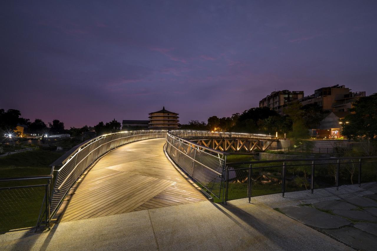 BIM建筑|月见桥 / HWCA Huai-Wen Chang Architect BIM建筑|月见桥 / HWCA Huai-Wen Chang Architect