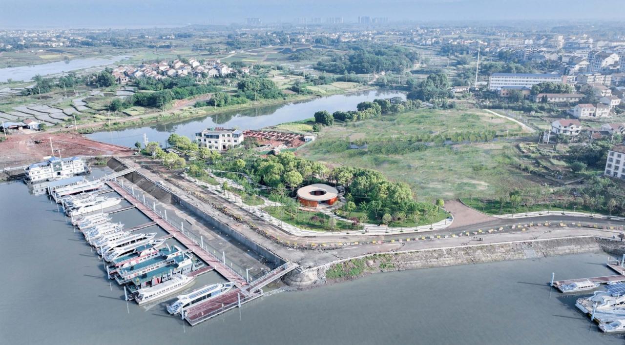 BIM建筑|梁子湖长岭渡口景观公厕 / 原榀建筑 BIM建筑|梁子湖长岭渡口景观公厕 / 原榀建筑